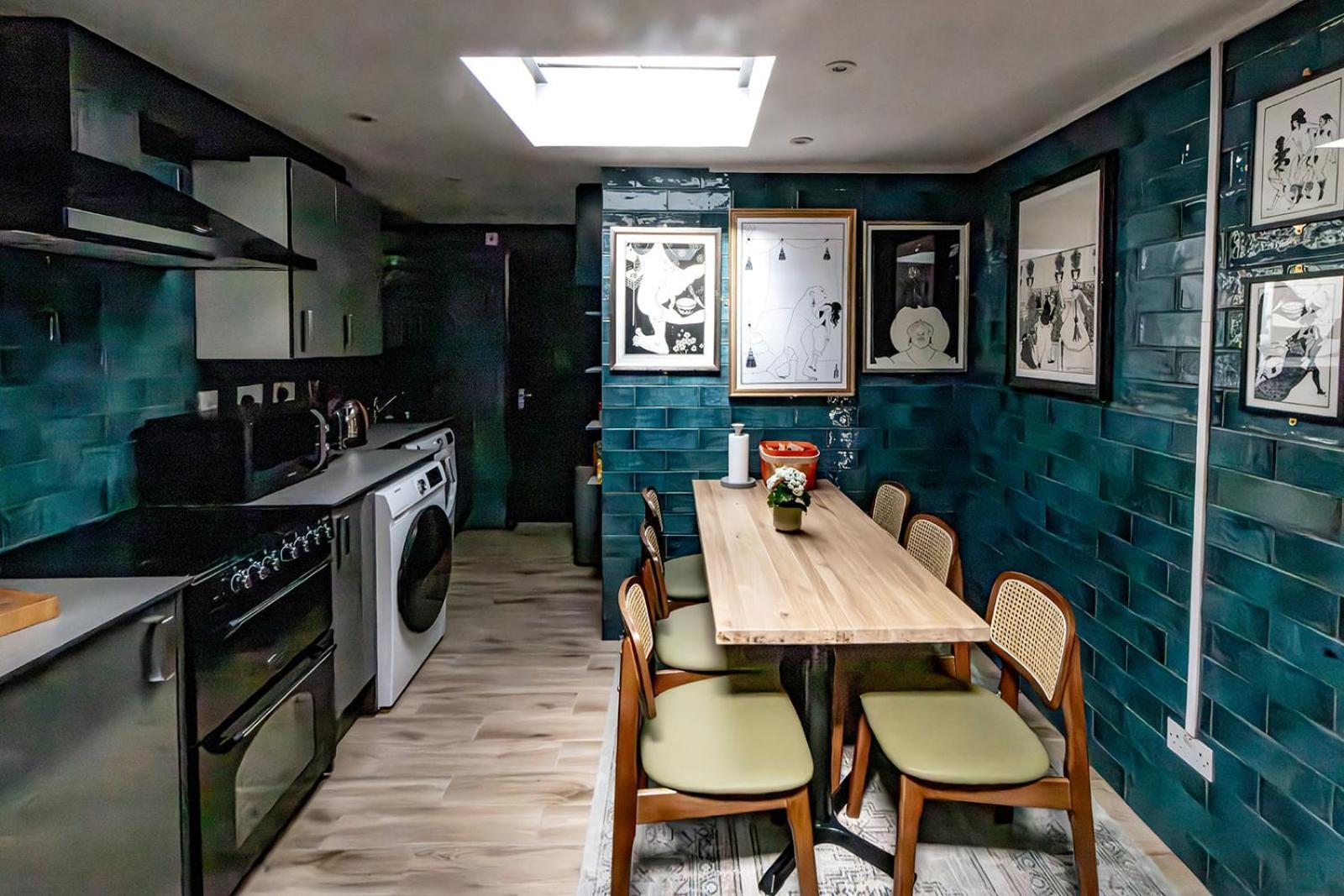 82a Dalston Lane Terrace * Londra