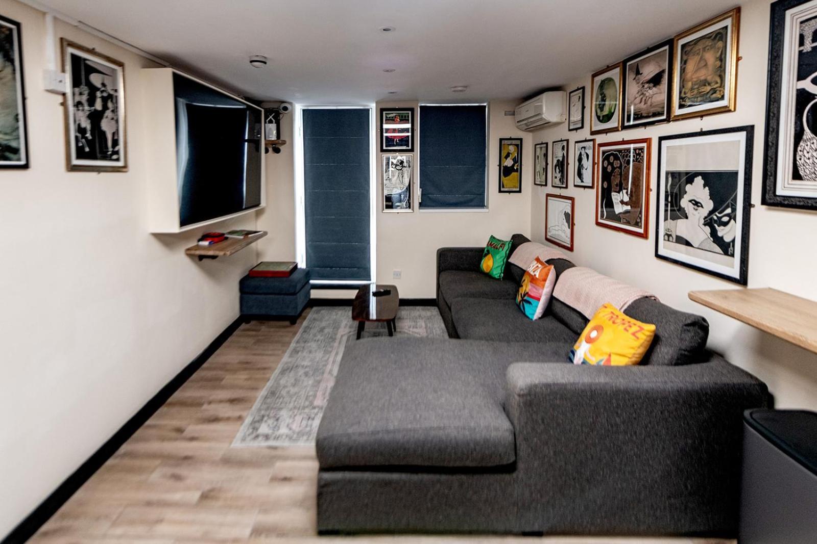 82a Dalston Lane Terrace Hotel *